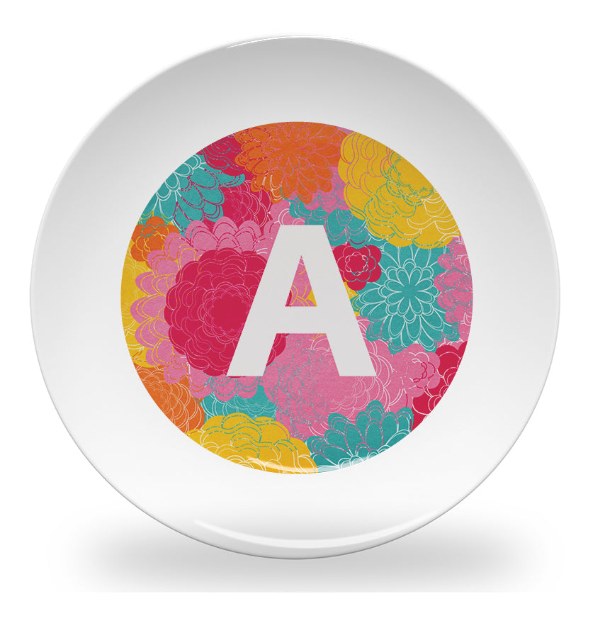 Personalized kids plate – flower alphabet learning design for girls | myartworkplate.com – detail close-up