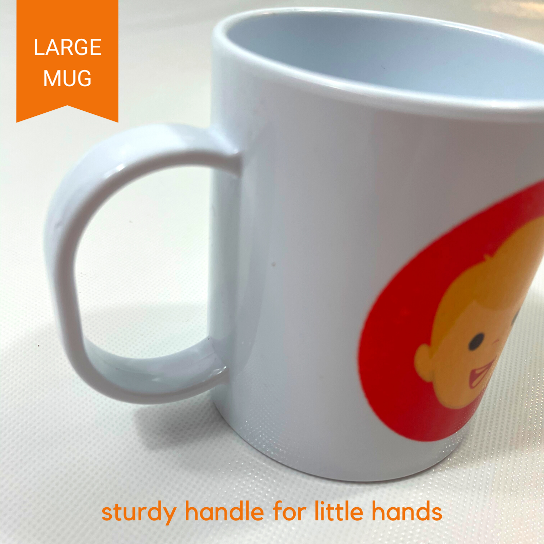 Personalized 11oz kids mug – personalised girl face with custom name | myartworkplate.com – detail close-up