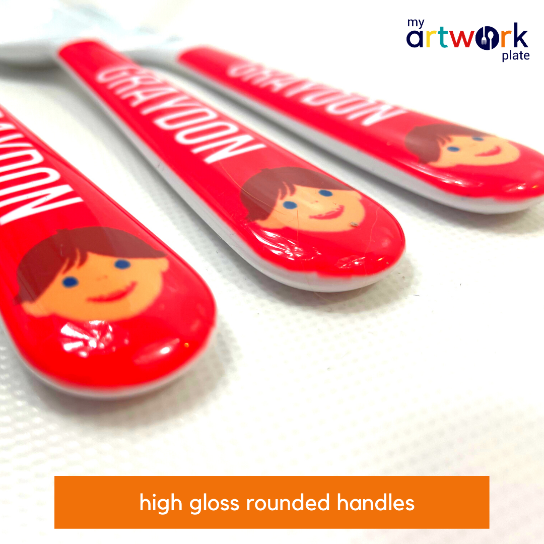 Personalized kids utensil set – personalised girl face with custom name | myartworkplate.com – colour options